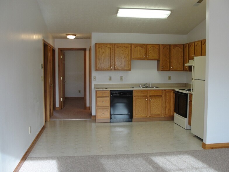 Building Photo - 2711 Fairmont Ct