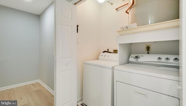Building Photo - 99 Briarcliff Ct
