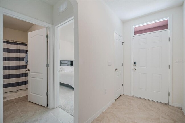 Building Photo - 1126 Chichester Ct