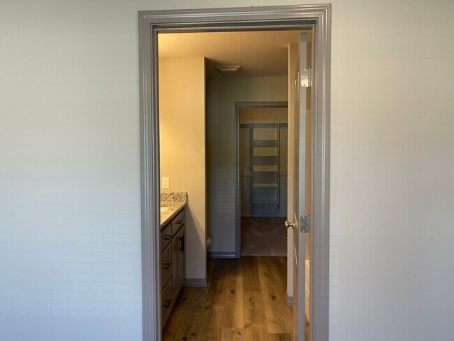 Building Photo - 104 Pr Crk Rd