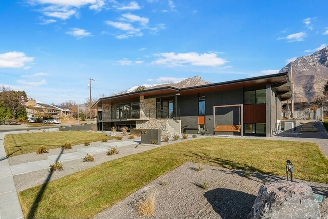 Building Photo - 1840 Sego Ln