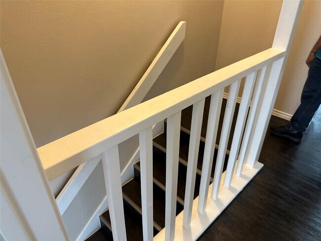 Building Photo - 8005 Rothington Rd