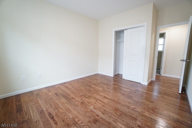 Building Photo - 17 Triton Terrace