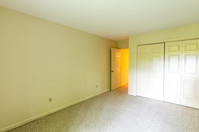 Building Photo - 1476 Gray Stone Court - Millcreek