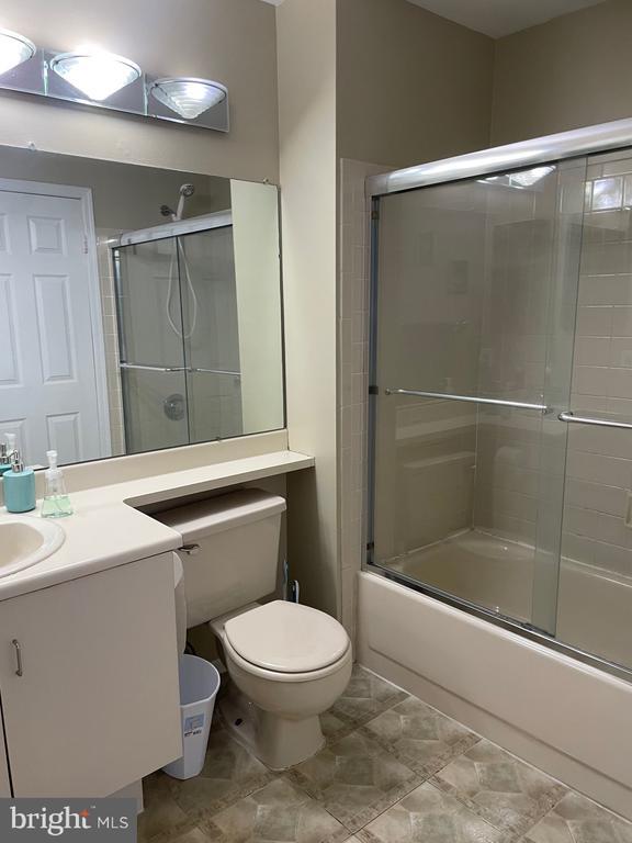 Building Photo - 3302B Ramsbury Ct