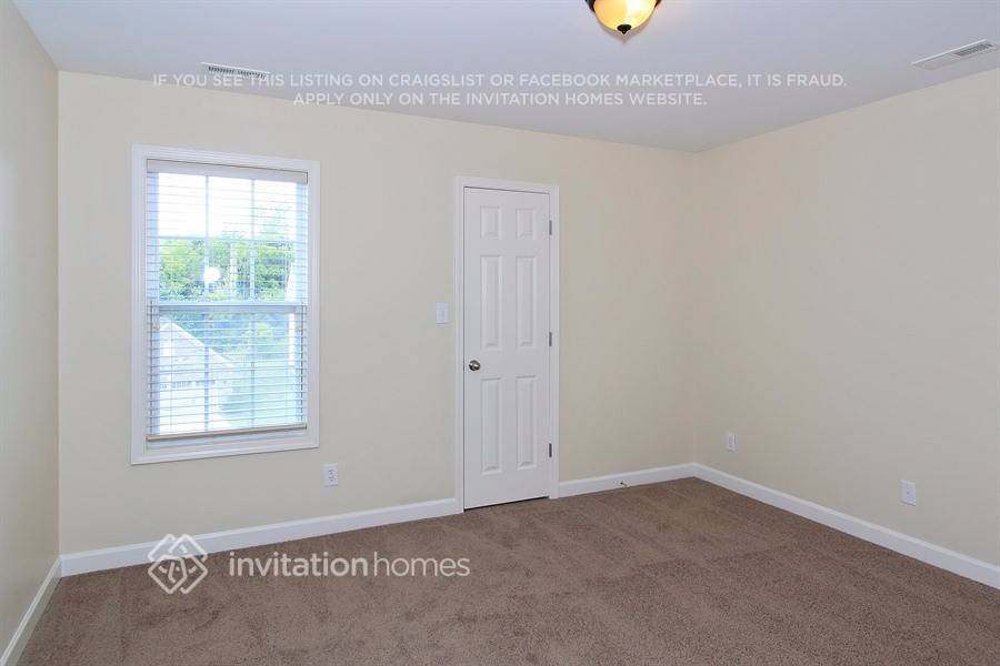 Building Photo - 5013 Clover Hill Rd