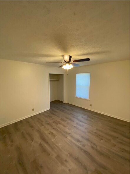 Building Photo - 4820 Catskill Dr