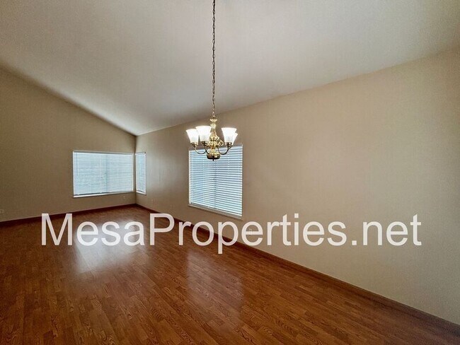 Building Photo - 5009 Trojan Ct