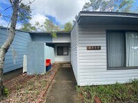 Building Photo - 2858 SW 39th Ave