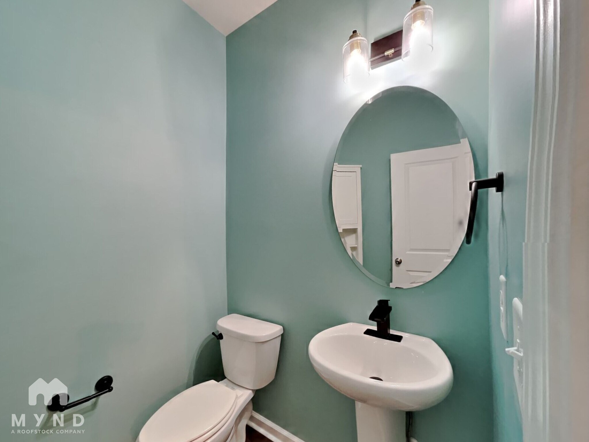 Building Photo - 2101 Attend Xing