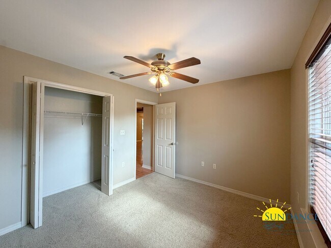 Building Photo - Charming 4BR Home in Fort Walton Beach Near Eglin AFB & Hurlburt Field!