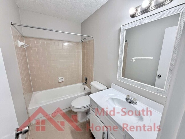 Building Photo - 7328 Hillshire Dr