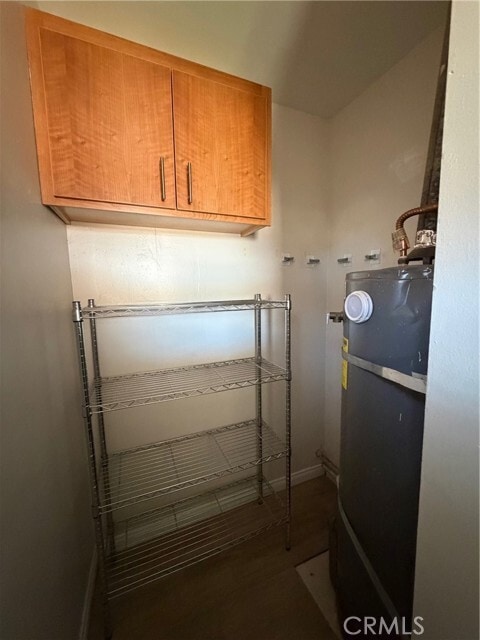 Building Photo - 814 E Erna Ave