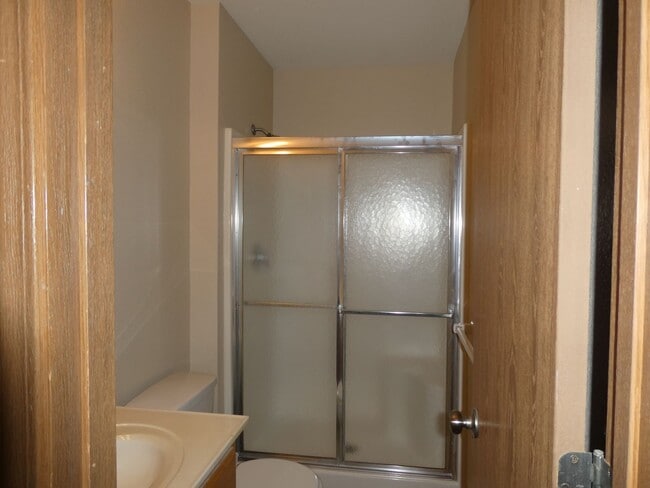 Building Photo - 3 bd 2 bath - Grain Valley