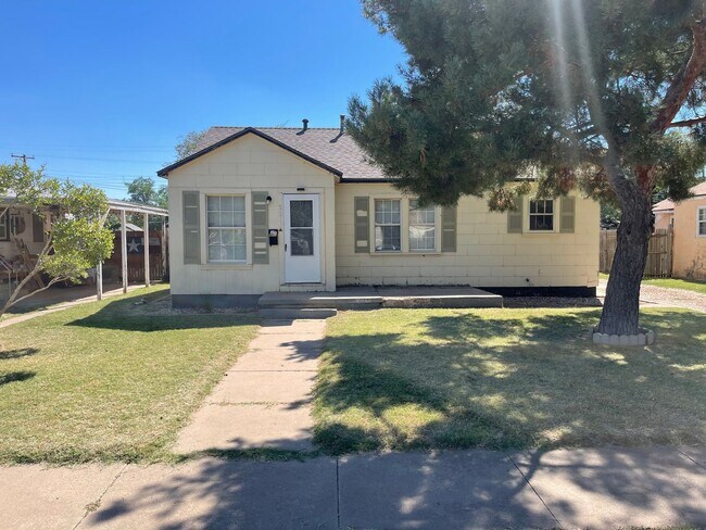 Primary Photo - 2nd Chance Leasing!!