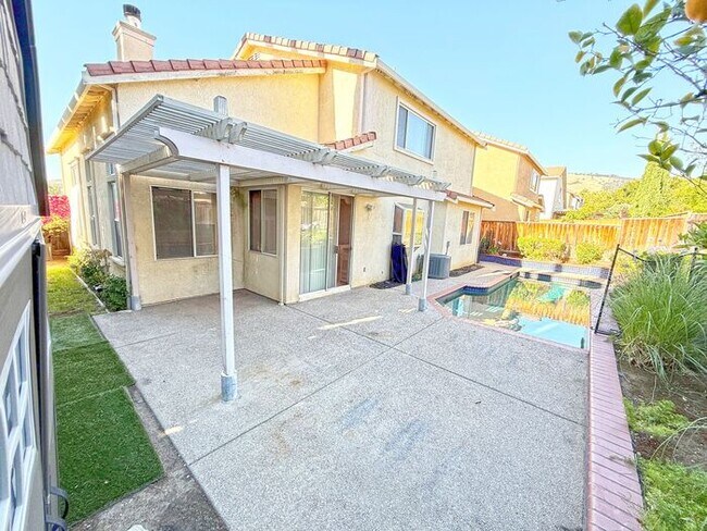 Building Photo - Beautiful Evergreen Home with Pool on Corner Lot -- Walk to Park and Chaboya Middle!