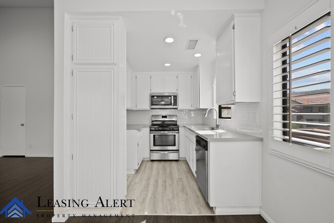 Building Photo - 18144 American Beauty Dr