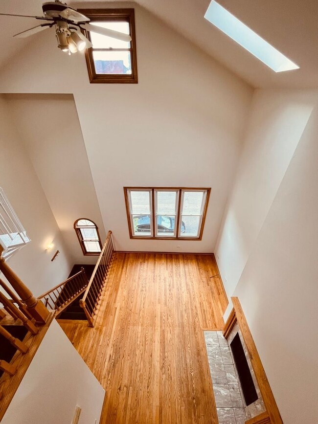 Building Photo - Kennelly Properties - 1336