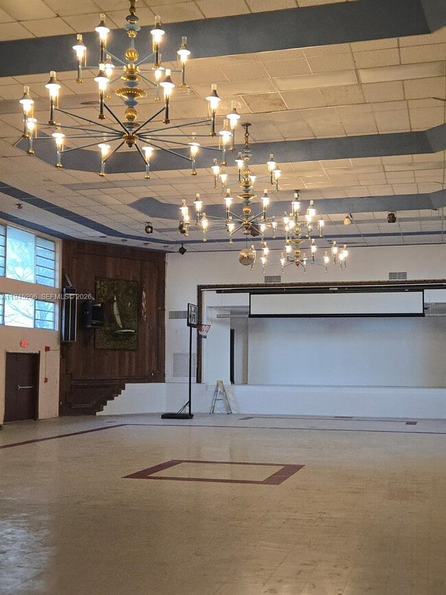 Building Photo - 1481 NE Miami Gardens Dr