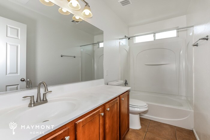 Building Photo - 4690 E Sierrita Rd