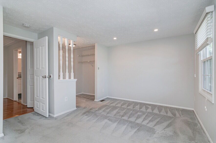 Building Photo - 1638 10th St S