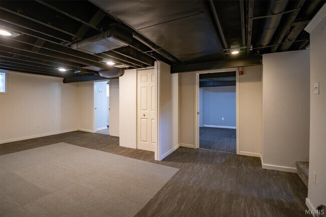 Building Photo - 330 Calvert Ave
