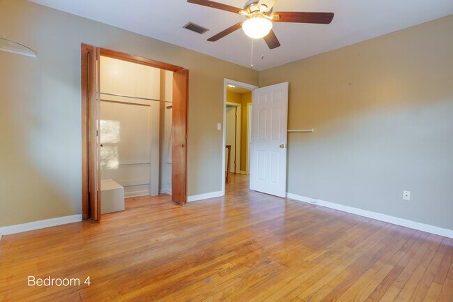 Building Photo - 3515 NW 8th Ave