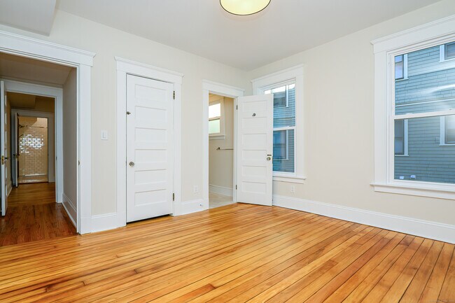 Building Photo - 27 Hubinger St
