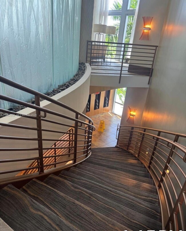 Building Photo - 2641 N Flamingo Rd