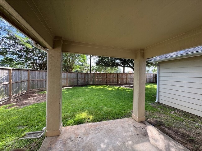 Building Photo - 21307 Springbrook Hollow Ct
