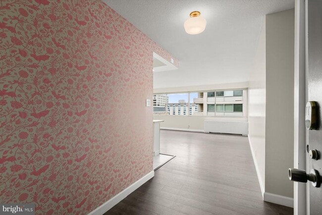Building Photo - 5500 Friendship Blvd