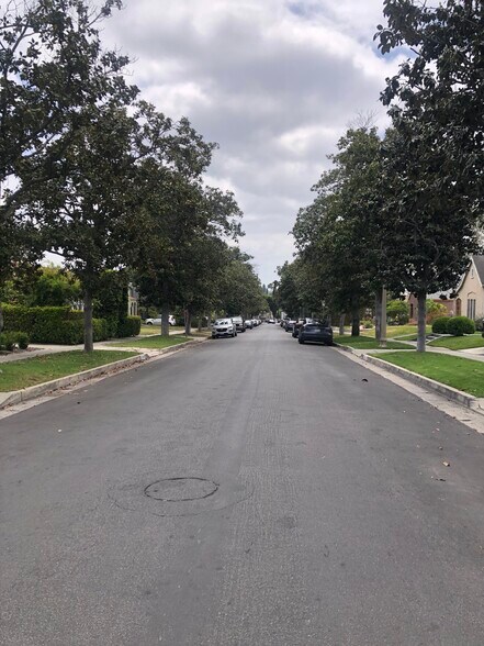 Street view - 1959 N Catalina St