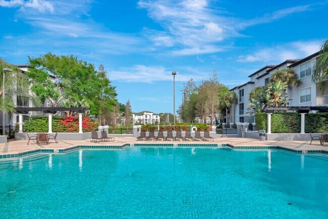 Building Photo - Remodeled and Upgraded -2nd Floor - 1 Bed 1 Bath Condo For Lease