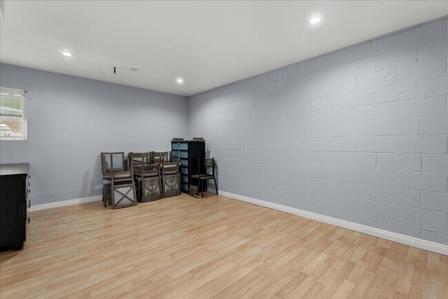 Building Photo - Updated Three Level Arcadia Townhome with Private Yard and Attached Garage