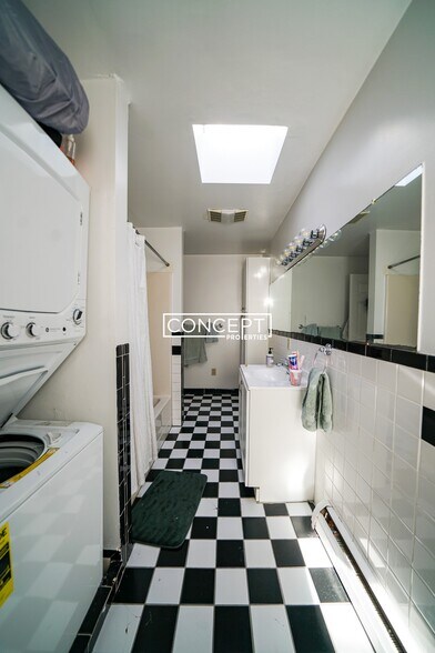 Building Photo - 24 St Cyprians Pl