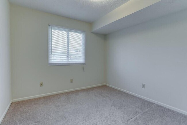 Building Photo - 88 Keran Manor Ct