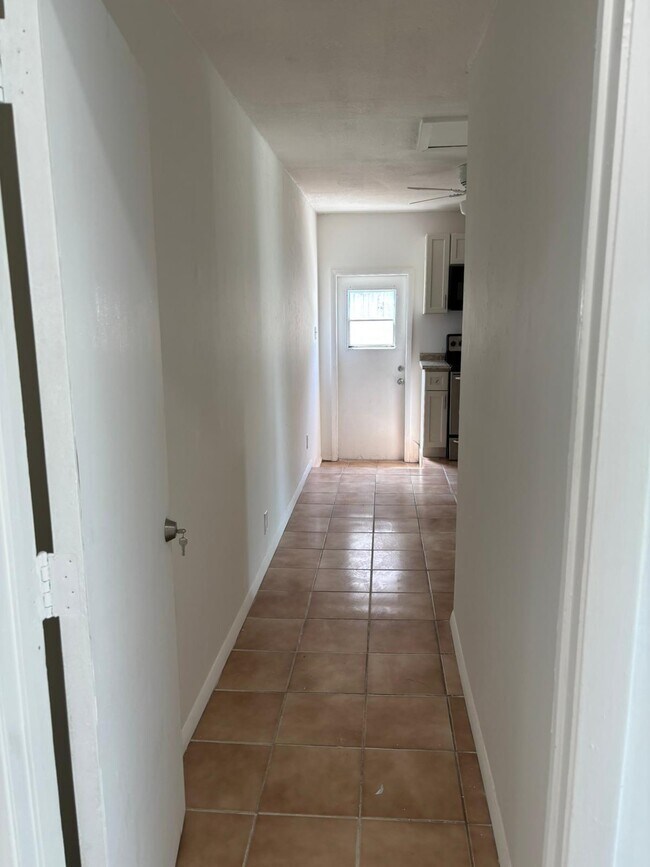 Building Photo - 4930 NW 85th Terrace