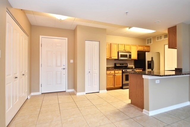 Building Photo - 9400 S 79th Ave