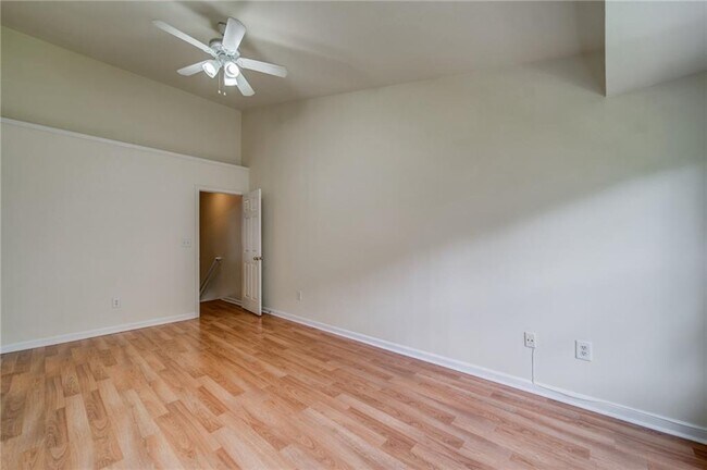 Building Photo - 3285 Hidden Cove Cir NW