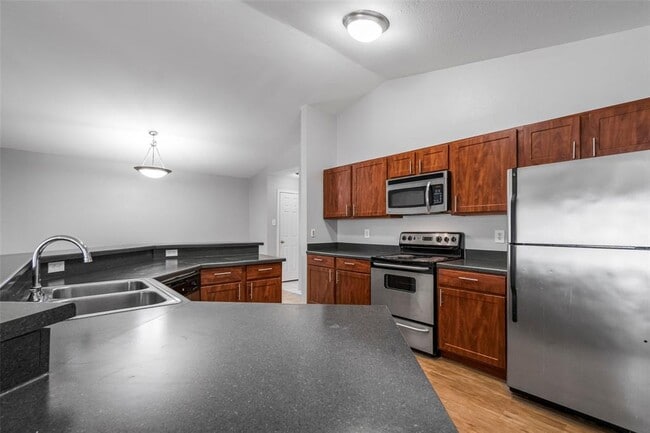 Building Photo - 6804 N Capital of Texas Hwy