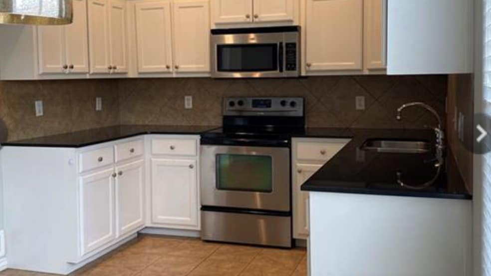 Building Photo - 2622 N Brush Creek Dr