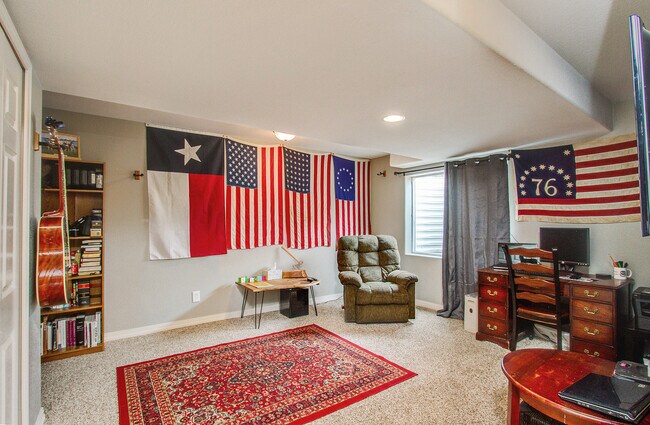 Building Photo - 4038 Pronghorn Meadows Cir