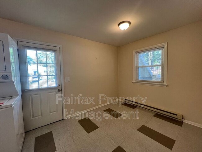 Building Photo - 1937 Morehead Ave