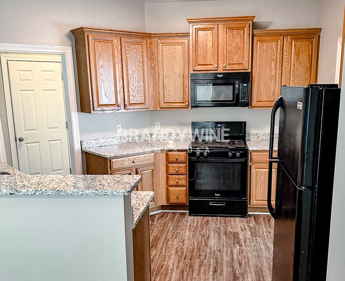 Building Photo - 5209 Lakerock Dr SW