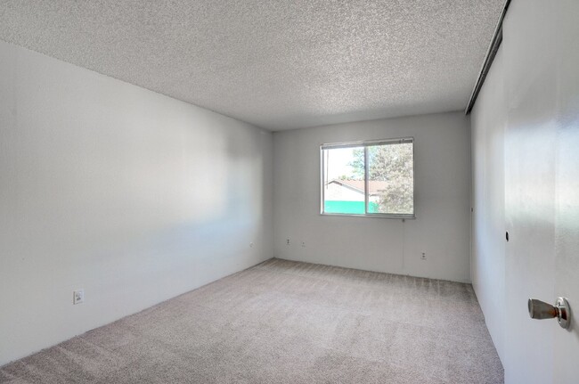 Building Photo - $1,725 - 2 Bed, 2 Bath Condo in Denver wit...