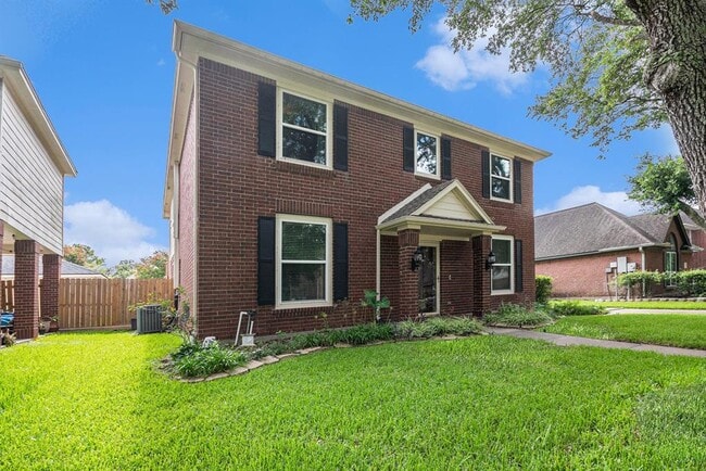 Building Photo - 124 Harwood Dr