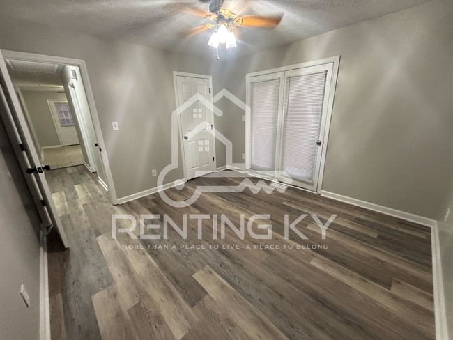 Building Photo - Newly Renovated 3-Bed, 1-Bath House with L...