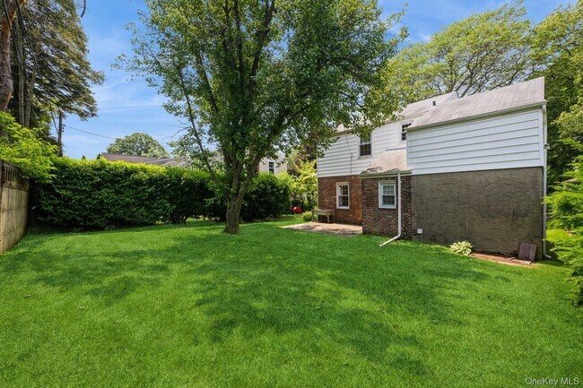 Building Photo - 212 Fernwood Terrace