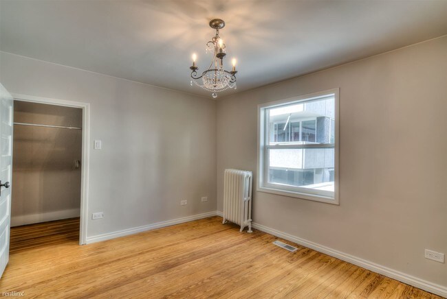 Building Photo - 1 br, 1 bath Condo - 738 Pearl Street