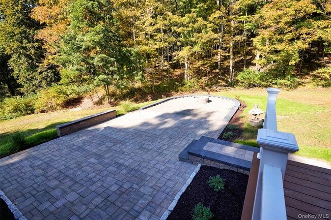 Building Photo - 568 Oak Summit Rd